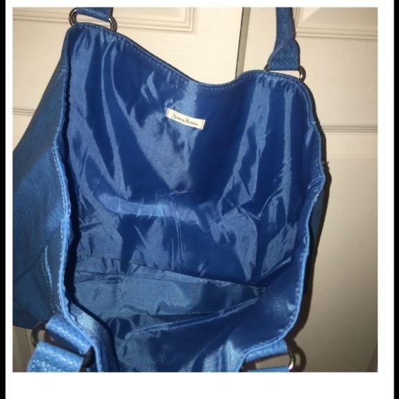 Nieman Marcus BLUE snake like large Tote Bag NWOT - Picture 2 of 2